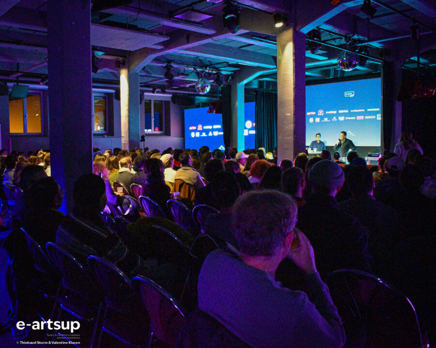 PROJECTION CONFÉRENCE EXPOSITION POP UP STORE STAND UP
